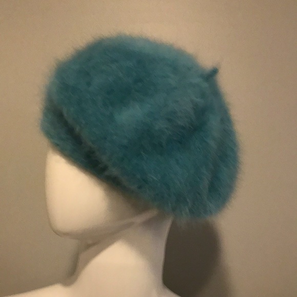 Override Beret - Picture 2 of 7